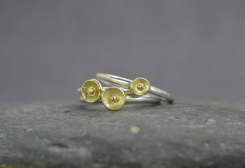 18ct gold posy ring