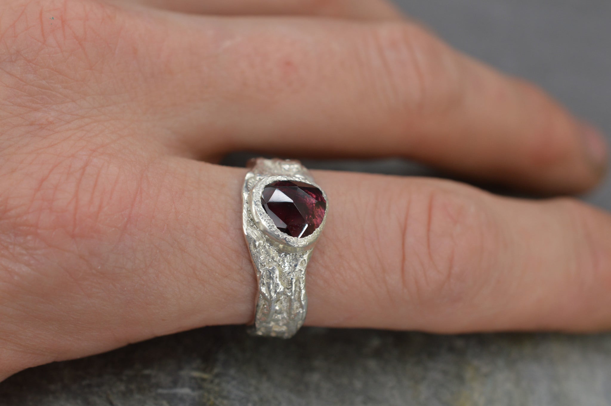 Rhodolite Garnet bark ring