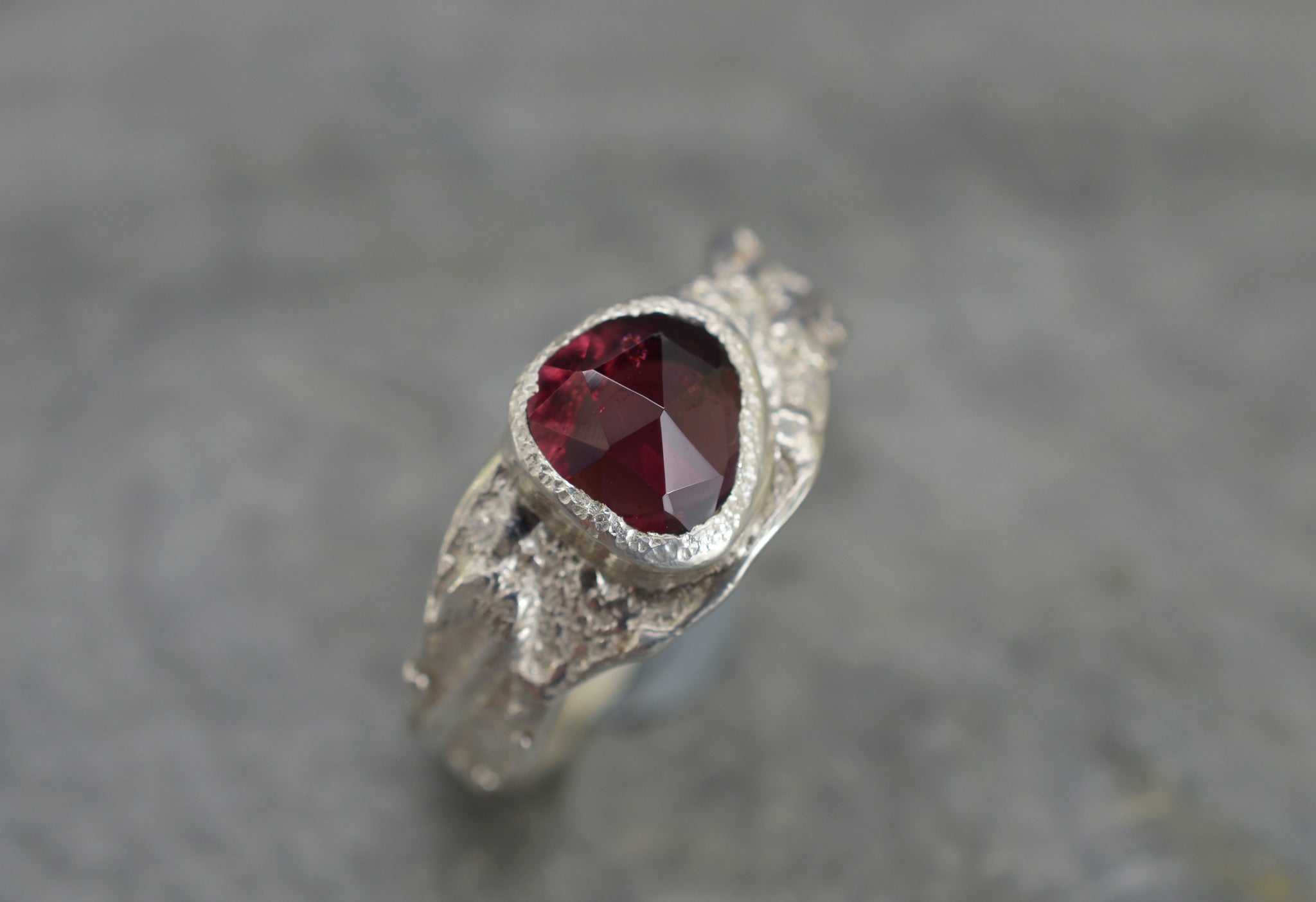 Rhodolite Garnet bark ring