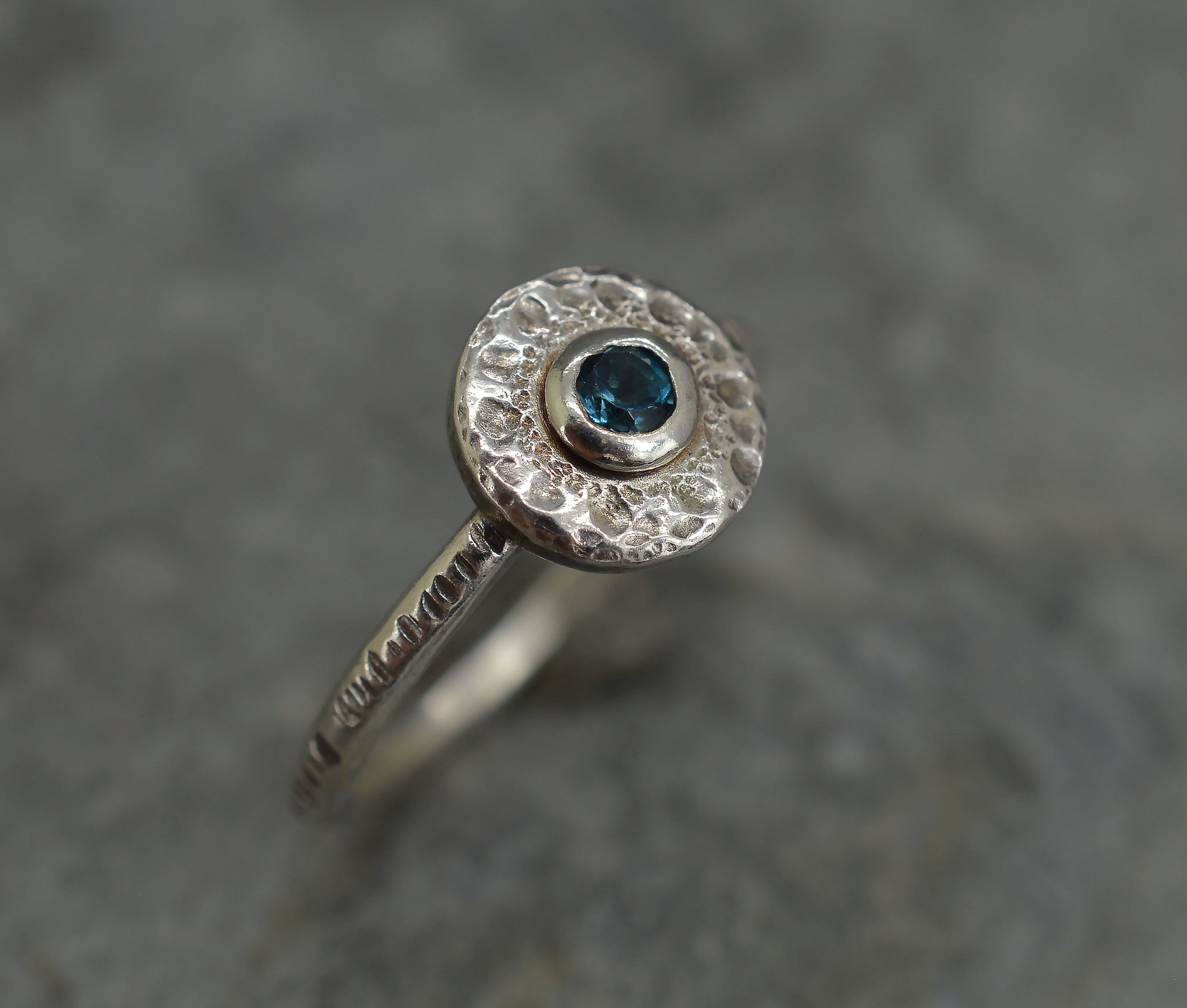 London blue topaz texture ring